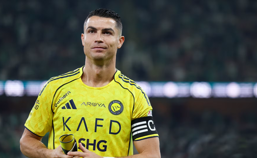 CĐV Al Nassr chức mừng sinh nhật Ronaldo theo cách đặc biệt dù CR7 tiếp tục vắng mặt