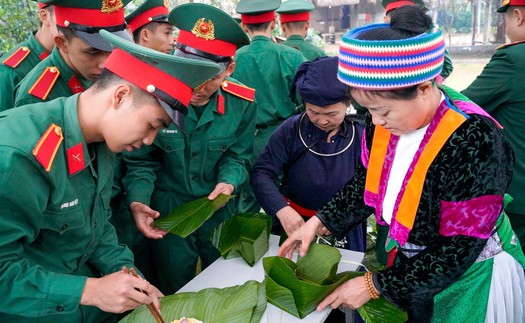 Bánh chưng xanh - Gói trọn nghĩa tình