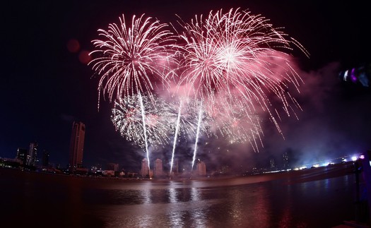 Đà Nẵng công bố lịch thi đấu và giá vé Lễ hội pháo hoa quốc tế DIFF 2026