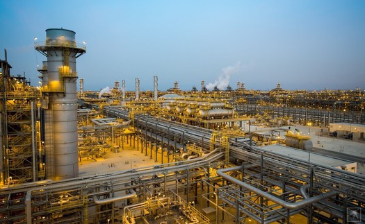 Xung đột tại Trung Đông: Nhà máy lọc dầu lớn của UAE phải tạm dừng hoạt động