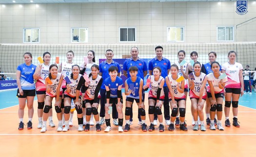 HLV Tuấn Kiệt tiết lộ thông tin đặc biệt, đội bóng chuyền nữ Việt Nam như ‘hổ mọc thêm cánh’