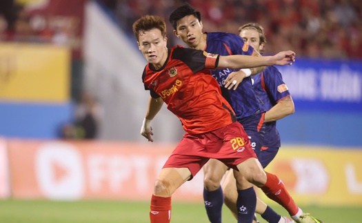 Quả bóng vàng Hoàng Đức sa sút