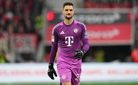 Ứng viên hàng đầu cho chức vô địch mất cả 4 thủ môn ở vòng 1/8 Champions League