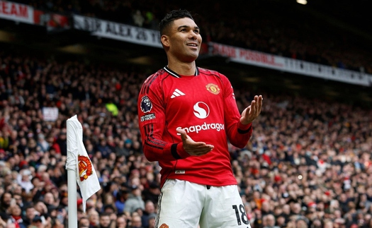 Vì sao MU cần thuyết phục Casemiro ở lại?