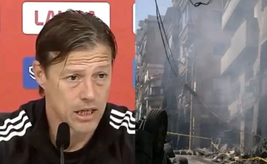 HLV khiến cả phòng họp báo lặng đi khi nói về chiến tranh, lòng trắc ẩn và sức mạnh của bóng đá