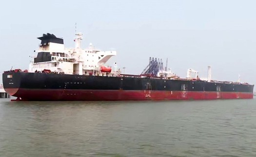 Mỹ cho phép tàu chở dầu Iran đi qua Eo biển Hormuz