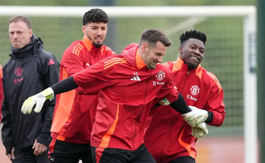 MU thanh lọc thủ môn, 4 cái tên đối diện nguy cơ rời Old Trafford