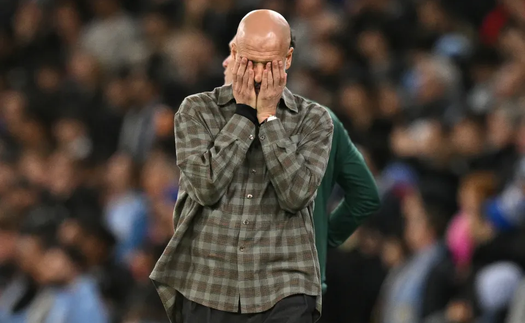 CĐV yêu cầu 'gắn thêm tội' cho Pep Guardiola vì trang phục thảm họa