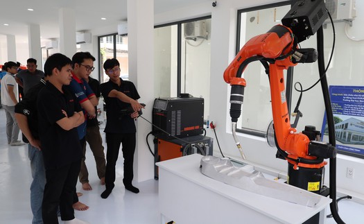 Phát triển hệ sinh thái AI nội địa tự chủ, bền vững