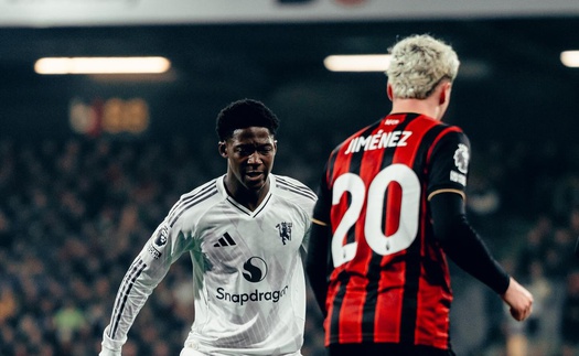 Trung vệ hay nhất nhận thẻ đỏ, MU đánh rơi điểm ở sân Vitality 