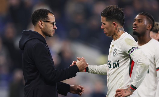 Chelsea 'tự hủy' cực mạnh khi bổ nhiệm Rosenior