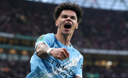 O'Reilly rực sáng trước Arsenal, Man City đăng quang Cúp Liên đoàn Anh