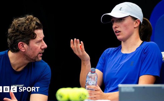 Iga Swiatek chia tay HLV Wim Fissette: Quyết định tất yếu sau những “vết nứt”