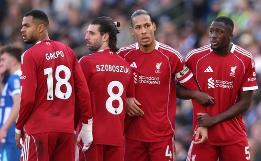 Phải làm gì để cứu vãn mùa giải của Liverpool đây, Arne Slot?