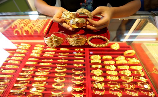 Giá vàng sáng 27/3 giảm 1,6 triệu đồng/lượng