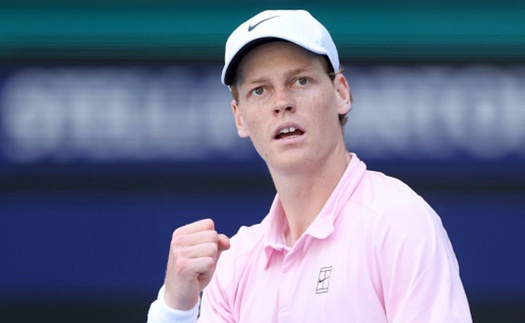 Sinner giành chức vô địch Miami Open trong cơn mưa nặng hạt