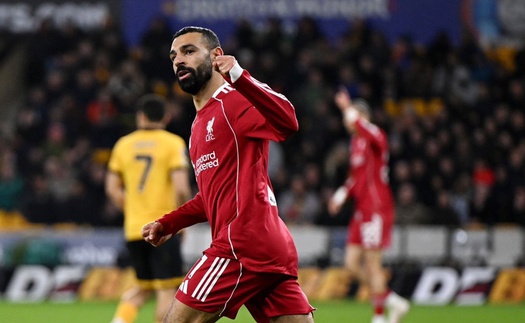 Salah ghi bàn, Liverpool vẫn thua đội cuối bảng ở Premier League