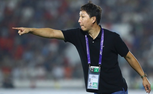 HLV Kim Sang Sik thắng 13 trận liên tiếp với ĐT Việt Nam, chỉ còn cách kỷ lục của thầy Park một trận nữa