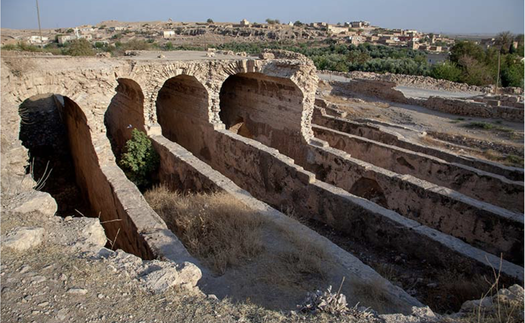 
Lộ con đường cổ 3.500 năm tuổi sau khi nước biển rút bất thường ở Thổ Nhĩ Kỳ