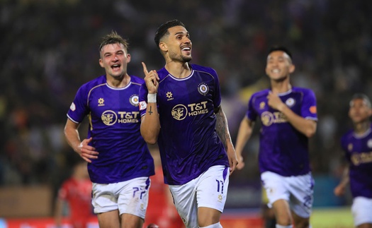 HLV Kim Sang Sik hài lòng, ông Harry Kewell hết lời khen Hoàng Hên