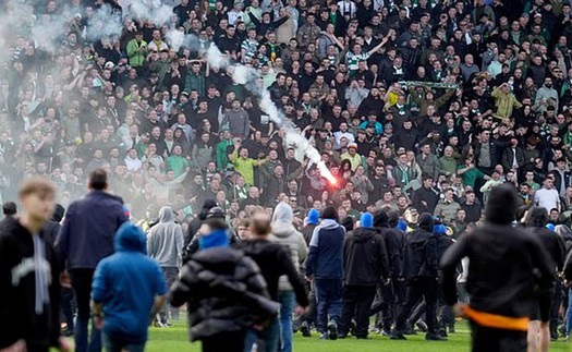 Bạo loạn sau trận derby, một liên đoàn bóng đá phải mở cuộc điều tra khẩn cấp