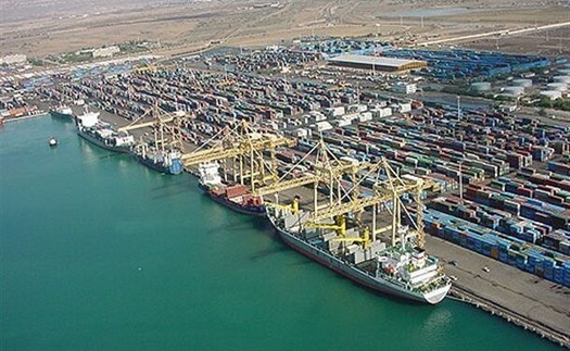 Mỹ triển khai hơn 15 tàu chiến phong tỏa eo biển Hormuz