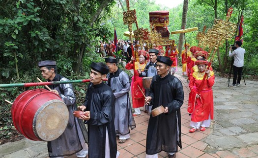 Lễ hội truyền thống Đền thờ Công chúa Nhồi Hoa (Ninh Bình)
