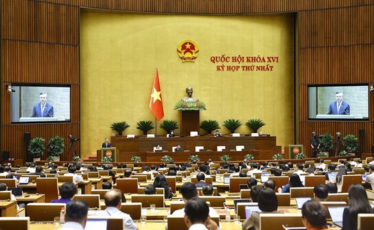 Quốc hội xem xét ngưỡng doanh thu chịu thuế với hộ kinh doanh