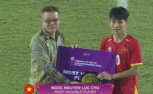 2 cầu thủ U17 Việt Nam được vinh danh sau khi vô địch giải Đông Nam Á