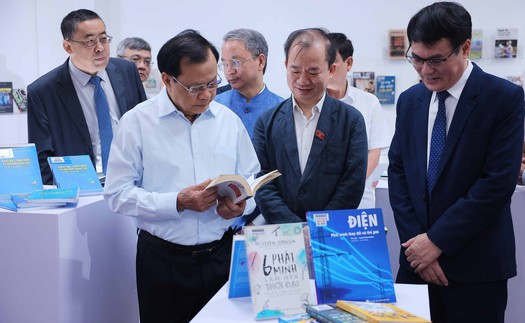 Lan tỏa văn hóa đọc, nâng cao chất lượng nghiên cứu