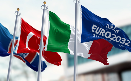 Ý nguy cơ bị tước quyền đăng cai EURO 2032