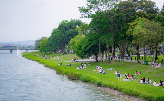 Huế - “miền tĩnh lặng” của du lịch Việt
