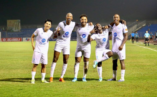 Vòng 17 V-League: Xuân Son rực sáng giúp Nam Định giành 3 điểm, Thể Công - Viettel thoát thua phút chót