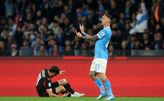 Kết quả Serie A: Milan mất vị trí thứ 2 vào tay Napoli, Juventus áp sát Top 4