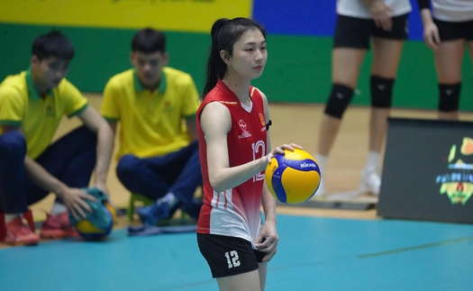 Tin nóng thể thao sáng 2/5: CLB bóng chuyền Việt Nam giành chức vô địch giải hội làng