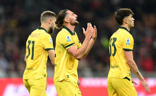 AC Milan thua ngay trên sân nhà, nguy cơ văng khỏi nhóm dự Champions League