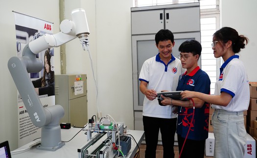 Đồng sáng tạo giá trị giáo dục trong kỷ nguyên hội nhập và chuyển đổi số