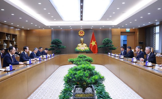 Thủ tướng Lê Minh Hưng tiếp Đại sứ Trung Quốc Hà Vĩ