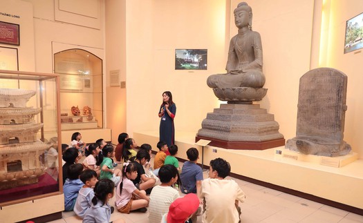Để bảo tàng đồng hành với khán giả hôm nay