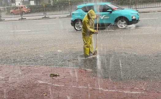 Dự báo thời tiết: Cảnh báo mưa lớn diện rộng, các địa phương đề phòng lốc, sét và ngập úng
