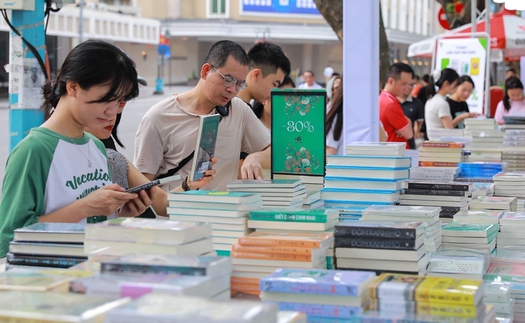 Tăng cường bảo vệ bản quyền xuất bản trên không gian mạng