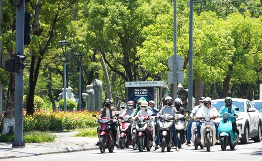 Dự báo thời tiết ngày 27/5: Miền Bắc tiếp tục cao điểm nắng nóng, Hà Nội có nơi trên 40 độ C
