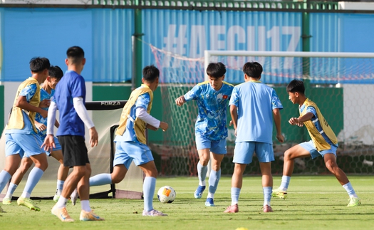 HLV Roland: 'Cầu thủ U17 Việt Nam đang tự tin'