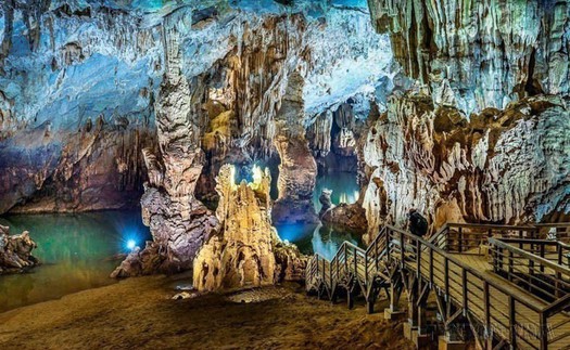 Phong Nha được vinh danh là điểm đến nghỉ dưỡng kết nối thiên nhiên