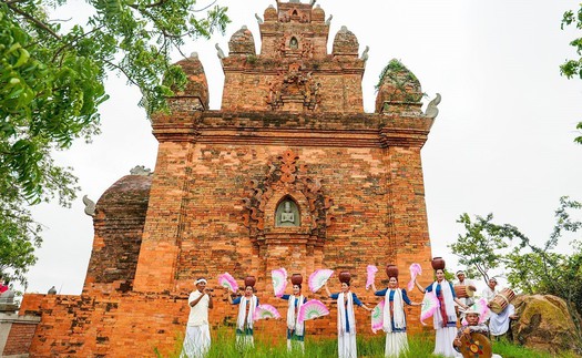 Ngày hội văn hóa dân tộc Chăm lần thứ VI: Nhiều trải nghiệm đặc sắc chờ đón du khách