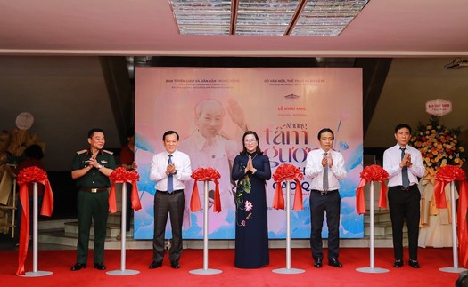 Khai mạc Triển lãm "Những tấm gương bình dị mà cao quý" năm 2026