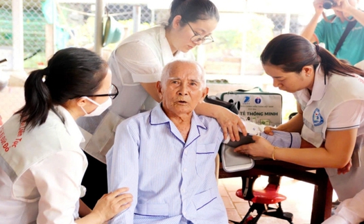 TP. Hồ Chí Minh: Thí điểm khám bệnh, chữa bệnh bảo hiểm y tế tại nhà