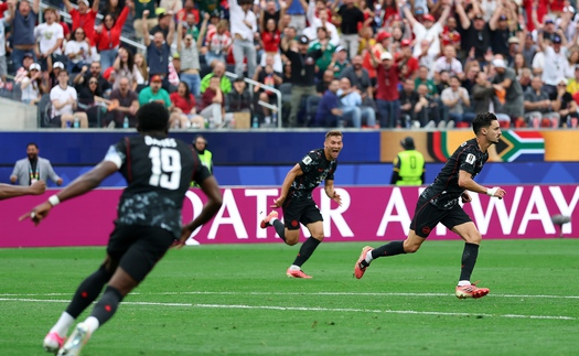 Bùng nổ phút bù giờ, Canada thắng tối thiểu Nam Phi để giành vé vào vòng 16 đội World Cup 2026
