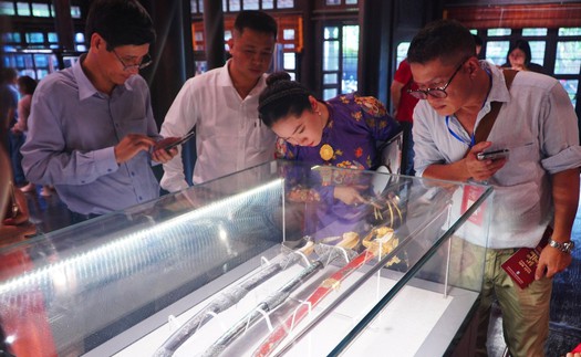 Giới thiệu đến công chúng những cổ vật quý của Cung đình Huế