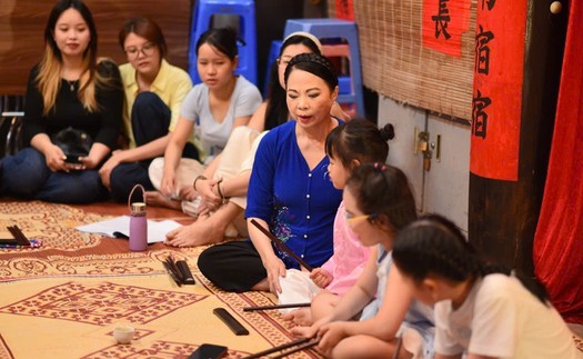 Lớp học ca trù miễn phí góp phần lan tỏa giá trị di sản trong cộng đồng